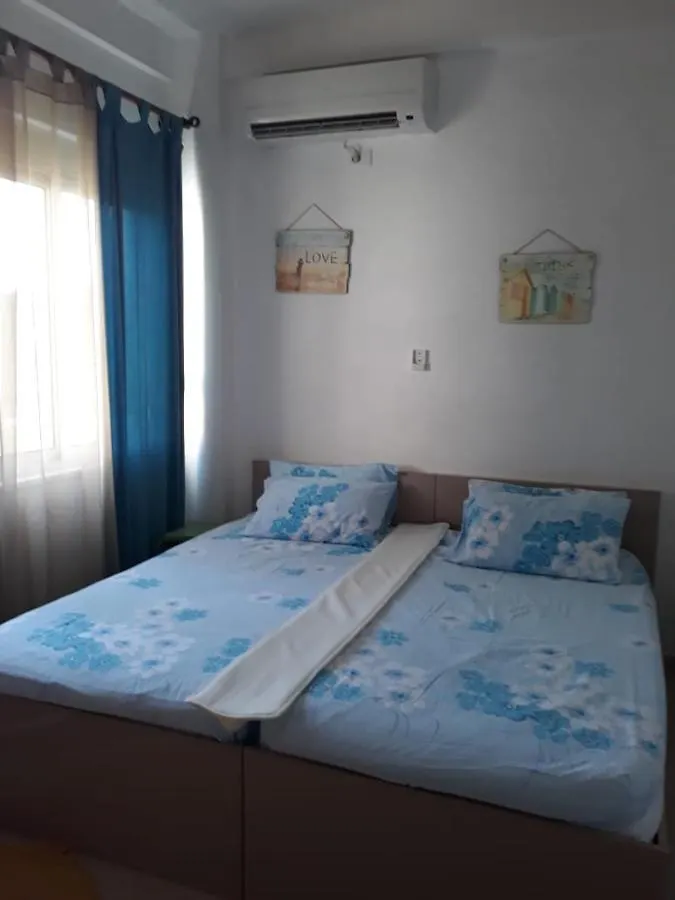 A Beautiful Beach House Gjiri Lalzit Fushe-Drac Semesterbostad